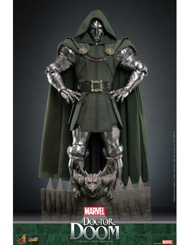 Doctor Doom 1/6. Comic Masterpiece....